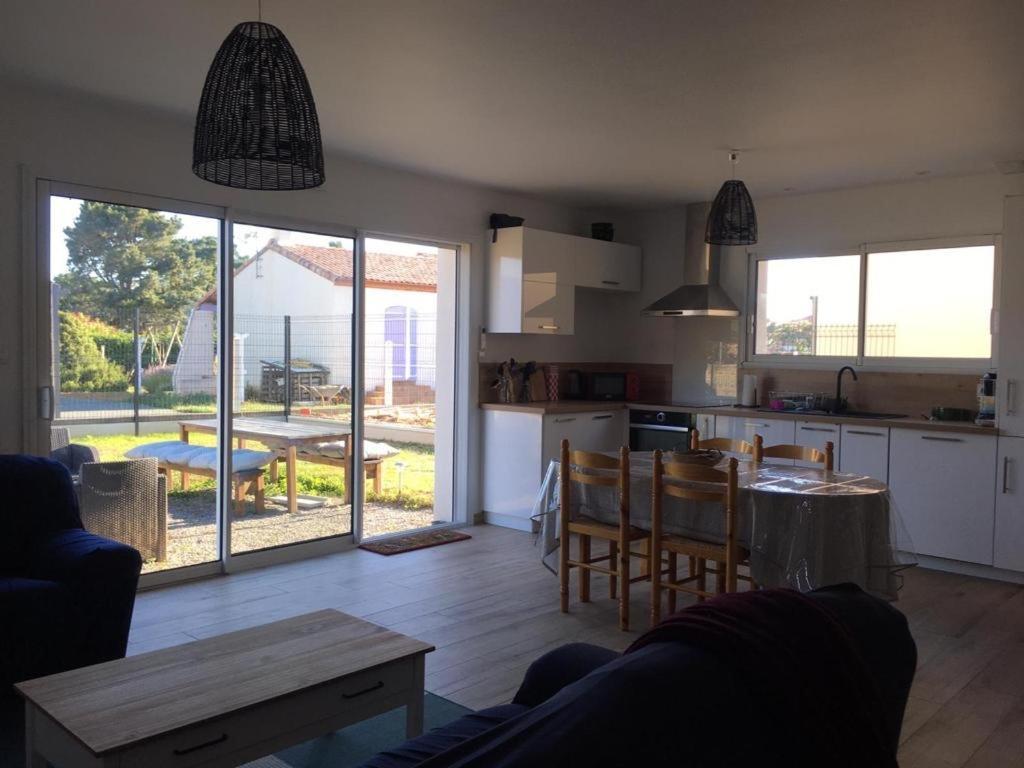 Maison Cosy A 400 M De La Mer! Saint-Vincent-sur-Jard Exterior photo
